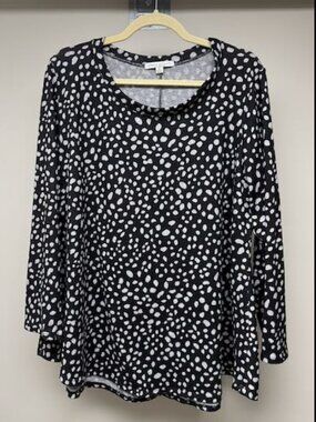 Green Envelope 2X Women's black/gray print long sleeve pullover t-shirt/tunic.